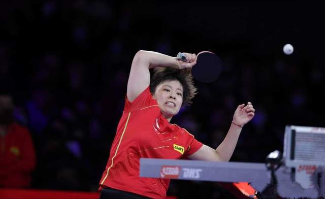 球迷们也更 球迷们也更