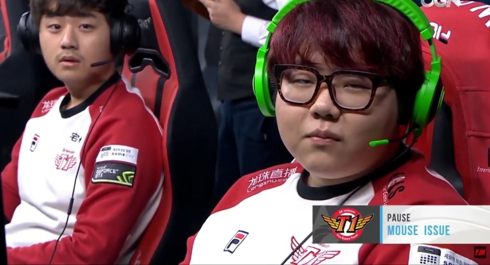 全运会温情瞬间，老将互暖，新星合照楚钦赛场外日常.